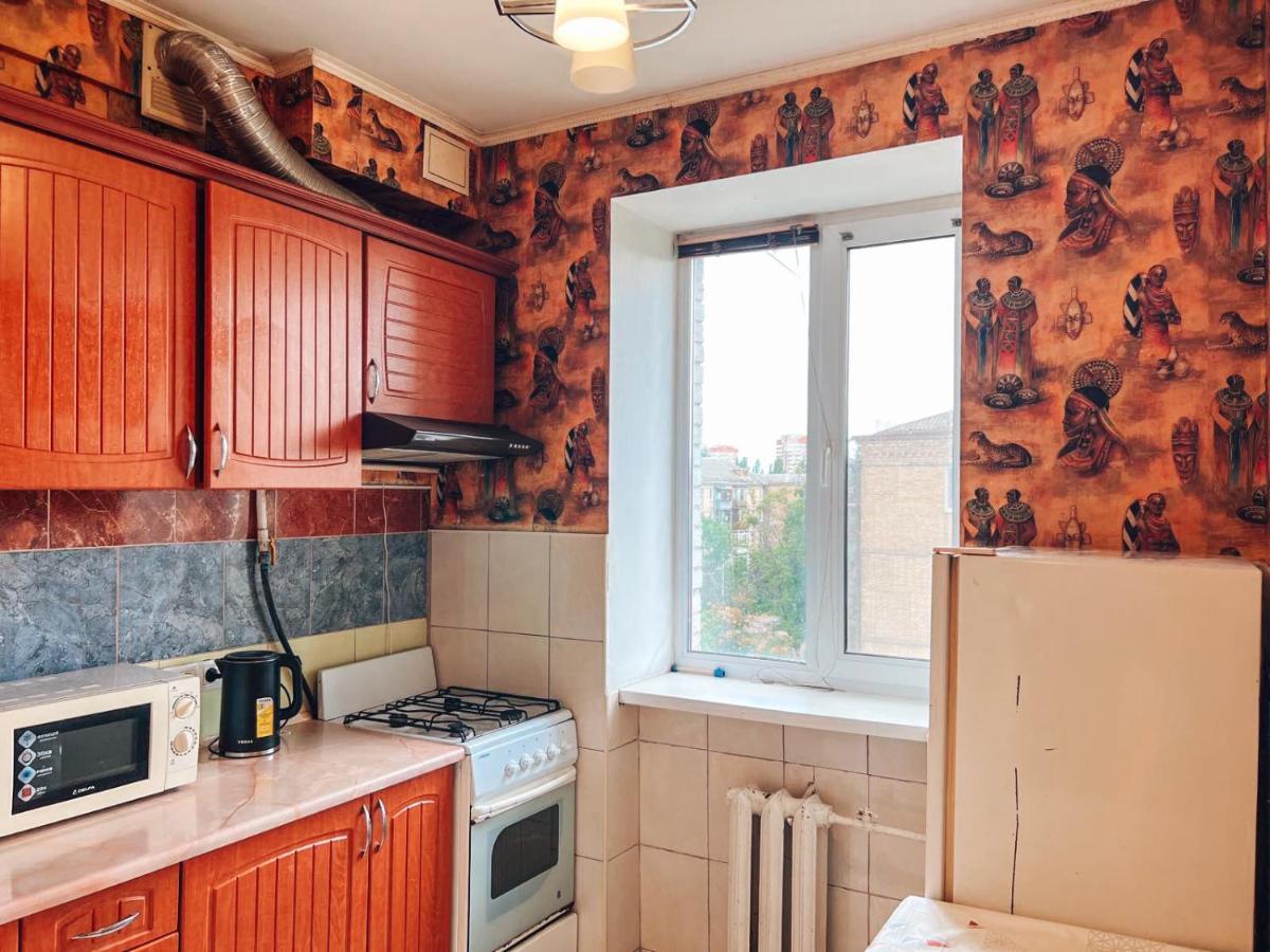 Apartment Near Metro Station Darnitsa Kiev Bagian luar foto