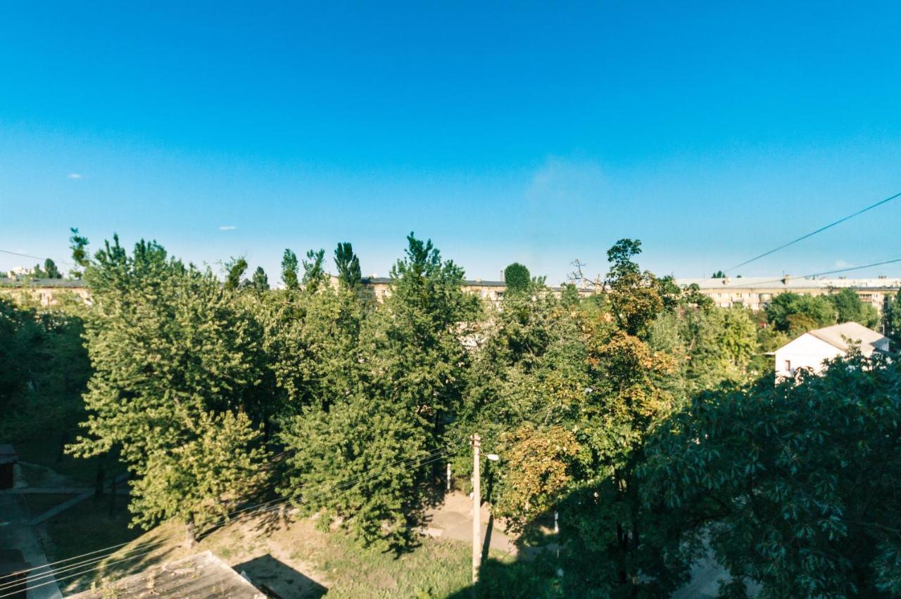 Apartment Near Metro Station Darnitsa Kiev Bagian luar foto